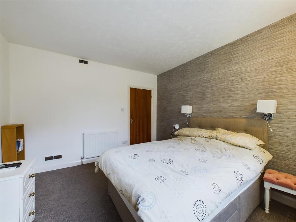 CAM03029 G0-PR0013-STILL010.jpg