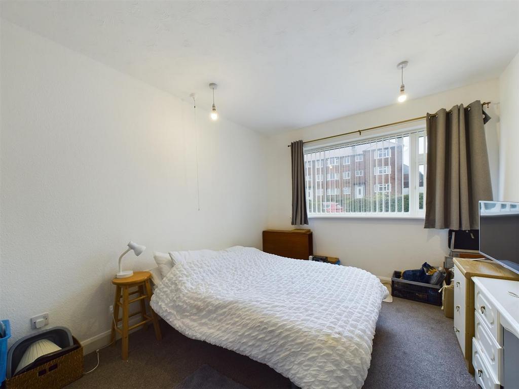 CAM03029 G0-PR0013-STILL011.jpg