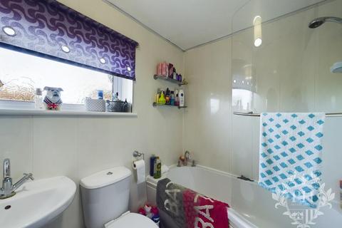 16 Dawlish Green, Middlesbrough, TS4 3NW