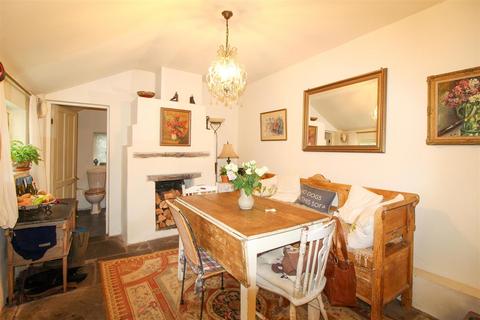 2 bedroom terraced house for sale, Allhallowgate, Ripon