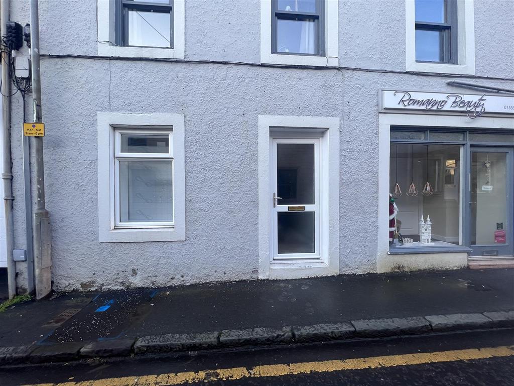 Castlegate, Lanark Property £45,000