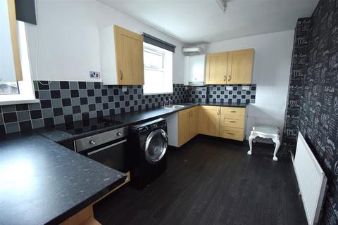 3 bedroom end of terrace house for sale, The High Road, South Shields