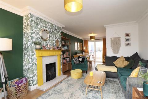 5 Burton Fields Road, Stamford Bridge, York, YO41 1JJ