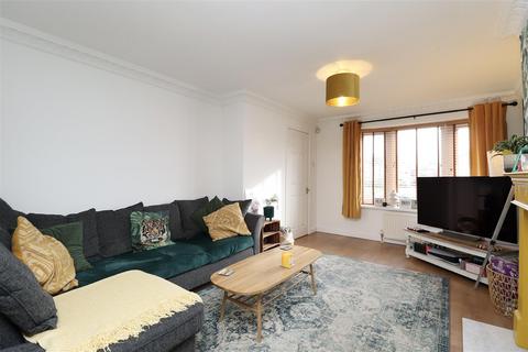 5 Burton Fields Road, Stamford Bridge, York, YO41 1JJ