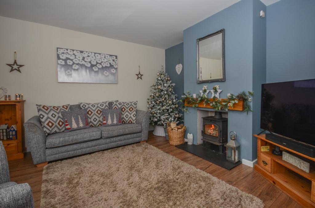 Crescent, Downend, Bristol, BS16 6QT 3 bed end of terrace