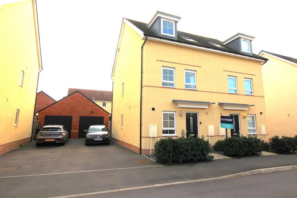 Barley Fields, Thornbury 3 bed house for sale £375,000