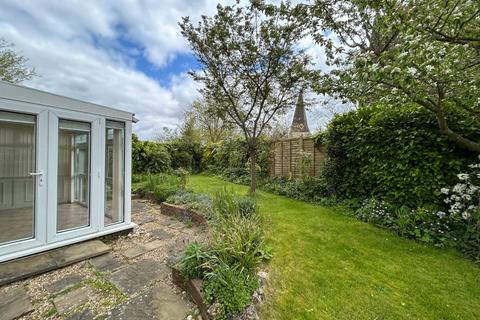 3 bedroom semi-detached house for sale, WOODCHURCH