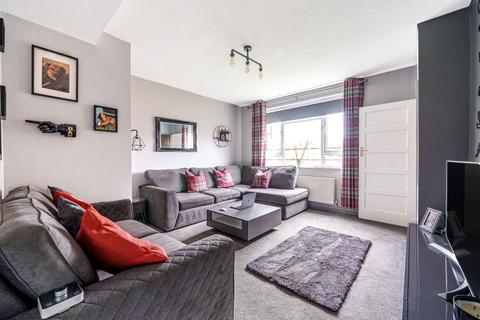 31 Dorts Crescent, Church Fenton, Tadcaster, LS24 9RU