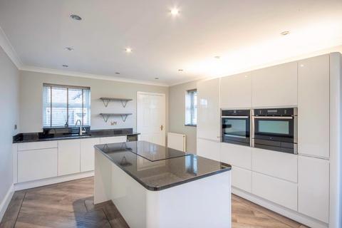5 Merend Close, Sandtoft, Doncaster, DN8 5TH
