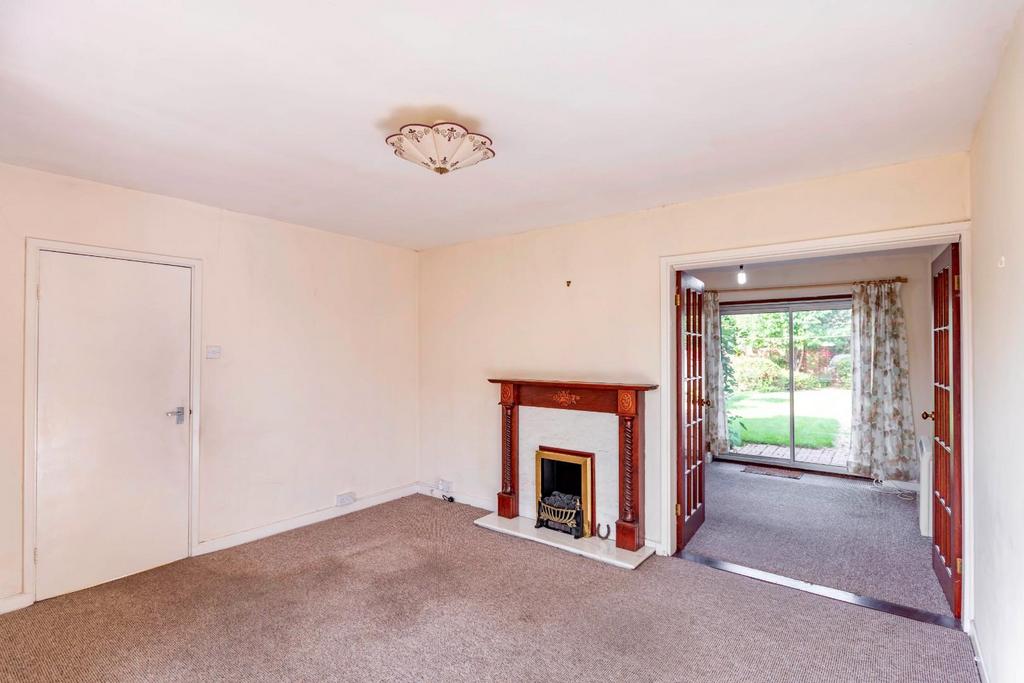 Monckton Road, Retford 3 bed semidetached house £165,000