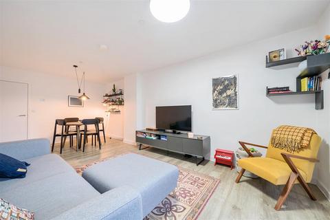 2 bedroom flat to rent - Goodwood Road, London, SE14