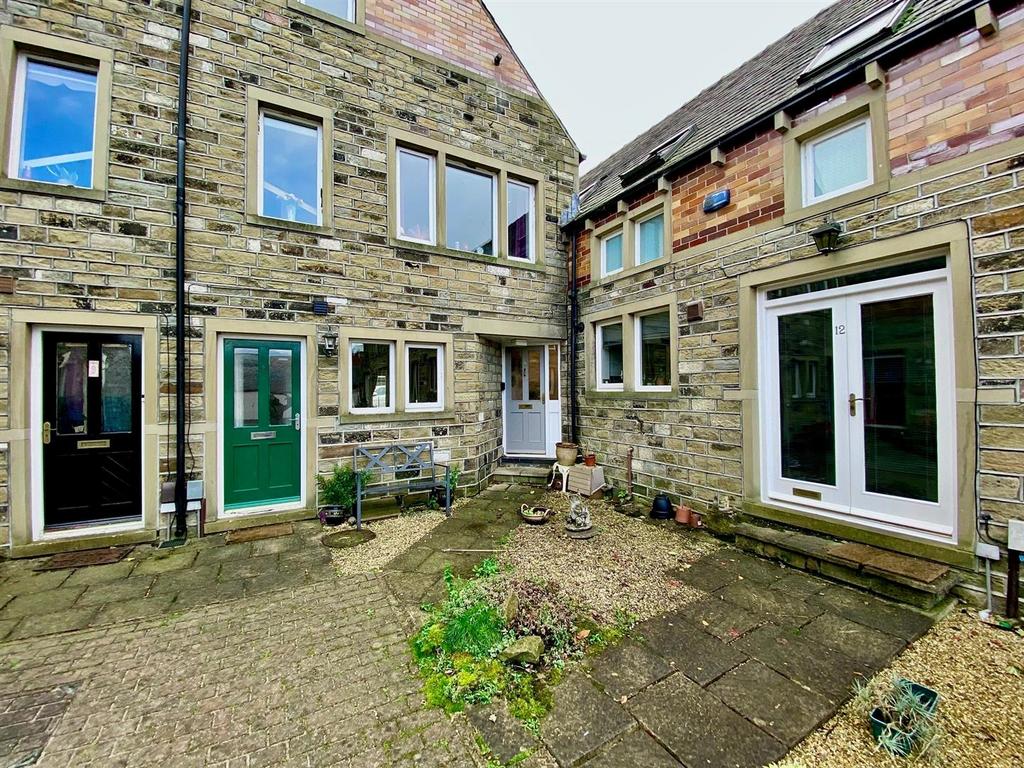 Old School Lane, Almondbury, Huddersfield 2 bed terraced house for sale