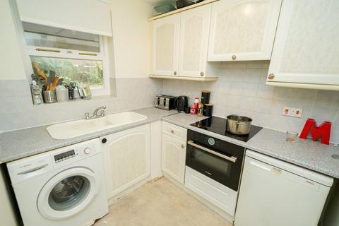 1 bedroom flat for sale - Park Mews, Grovebury Road, Leighton Buzzard