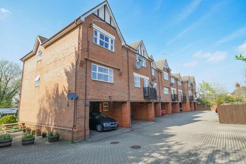 1 bedroom flat for sale - Park Mews, Grovebury Road, Leighton Buzzard