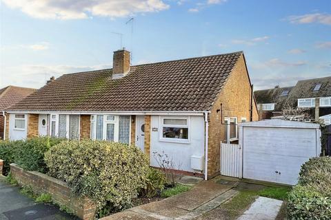71 Park Croft, Polegate, BN26 5LB