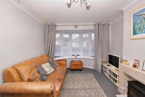 71 Park Croft, Polegate, BN26 5LB