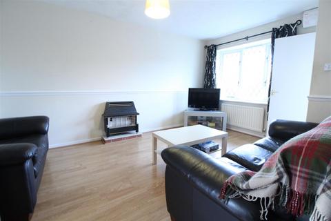 2 bedroom semi-detached house to rent - £130pppw excluding bills * AVAILABLE FOR 2024/25 ACADEMIC YEAR * Kittiwake Mews, Lenton, NOTTINGHAM