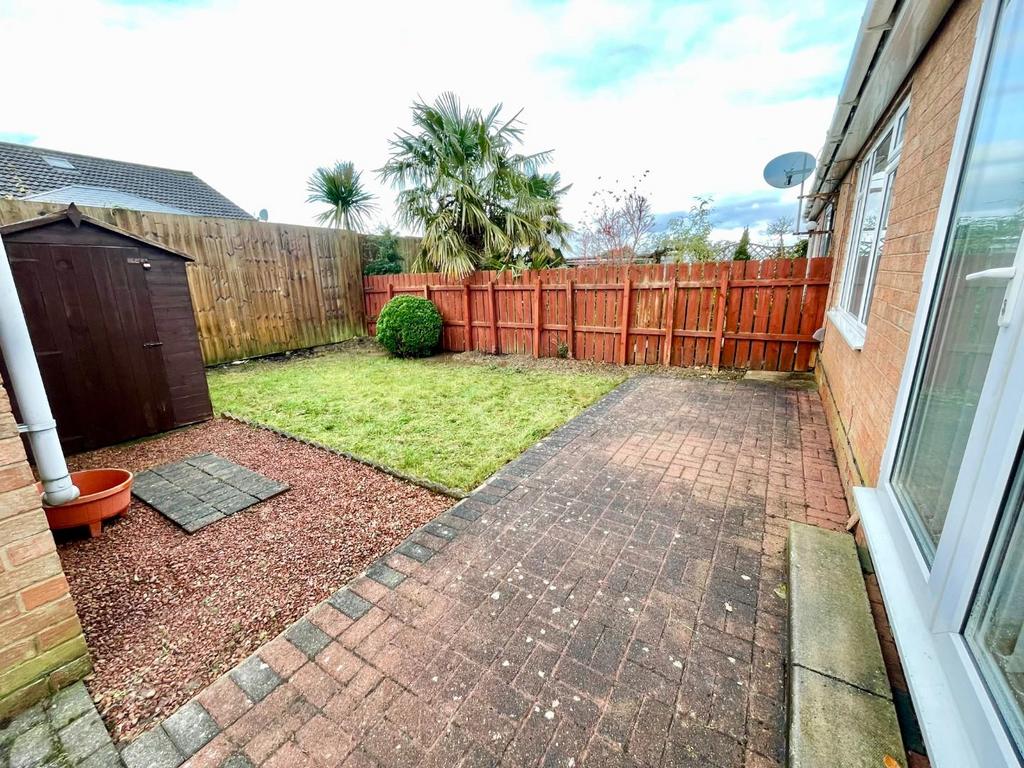 Forest Drive, Ormesby, Middlesbrough 3 bed semidetached bungalow for