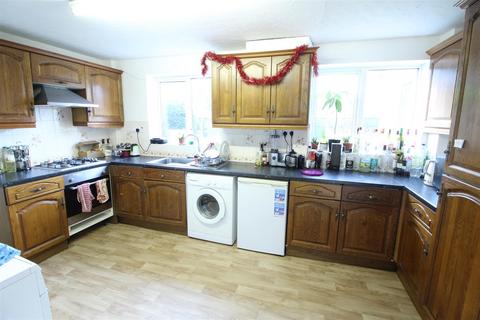 7 bedroom detached house to rent, * £140pppw excluding bills * Ingham Grove, Lenton, NOTTINGHAM NG7