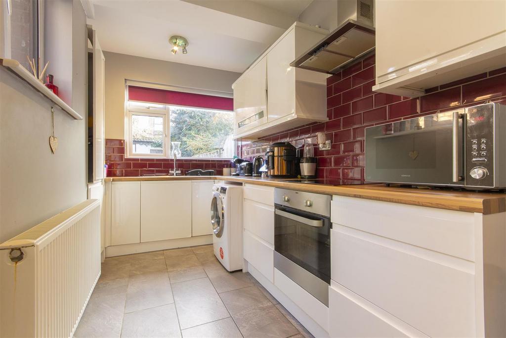 Foljambe Road, Chesterfield 2 bed semidetached house for sale £165,000