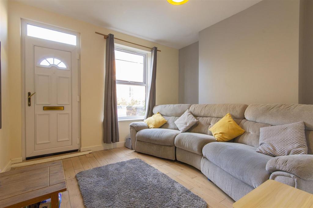 Foljambe Road, Chesterfield 2 bed semidetached house for sale £165,000
