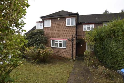 3 bedroom semi-detached house for sale - Mayfields Close, Wembley, Middlesex