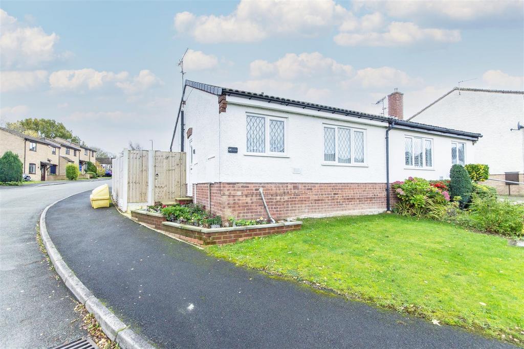 Firvale Road, Walton, Chesterfield 2 bed semidetached bungalow for