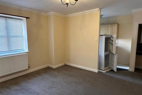 1 bedroom apartment to rent, The Cloisters, Junction Road, Andover, SP10 3FX