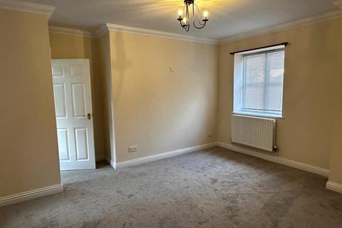 1 bedroom apartment to rent, The Cloisters, Junction Road, Andover, SP10 3FX