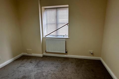 1 bedroom apartment to rent, The Cloisters, Junction Road, Andover, SP10 3FX