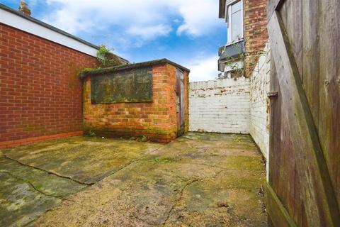 2 bedroom end of terrace house for sale, Newstead Street, Hull