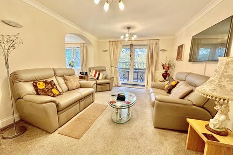 3 bedroom apartment for sale, Western Road, Branksome Park, Poole, BH13