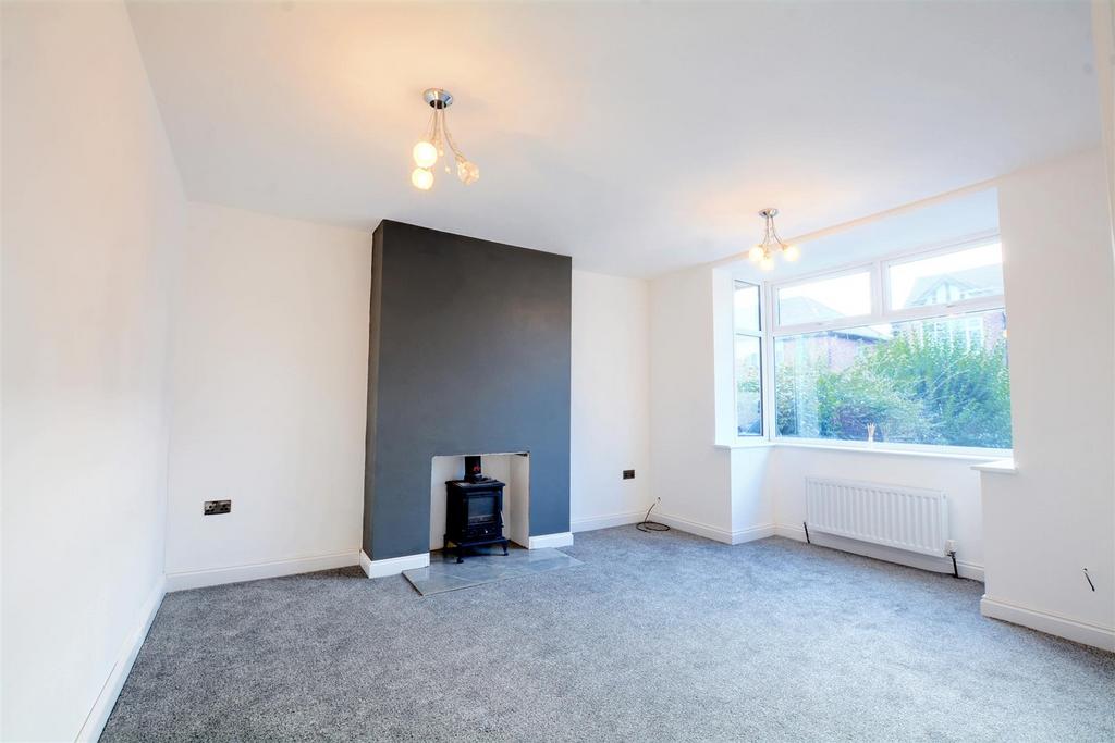 Chesterfield Avenue, Long Eaton 3 bed semidetached house for sale £