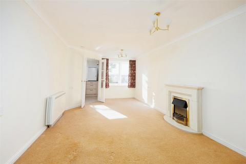 1 bedroom apartment for sale, Portman Court, Grange Road, Uckfield