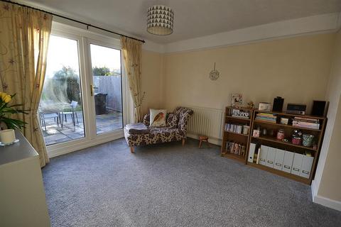 3 bedroom semi-detached house for sale, Abbey Road, Bourne