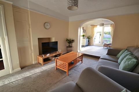 34 Abbey Road, Bourne, PE10 9EP