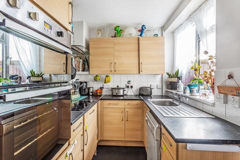 3 bedroom terraced house for sale - Wendling Road, Sutton, SM1