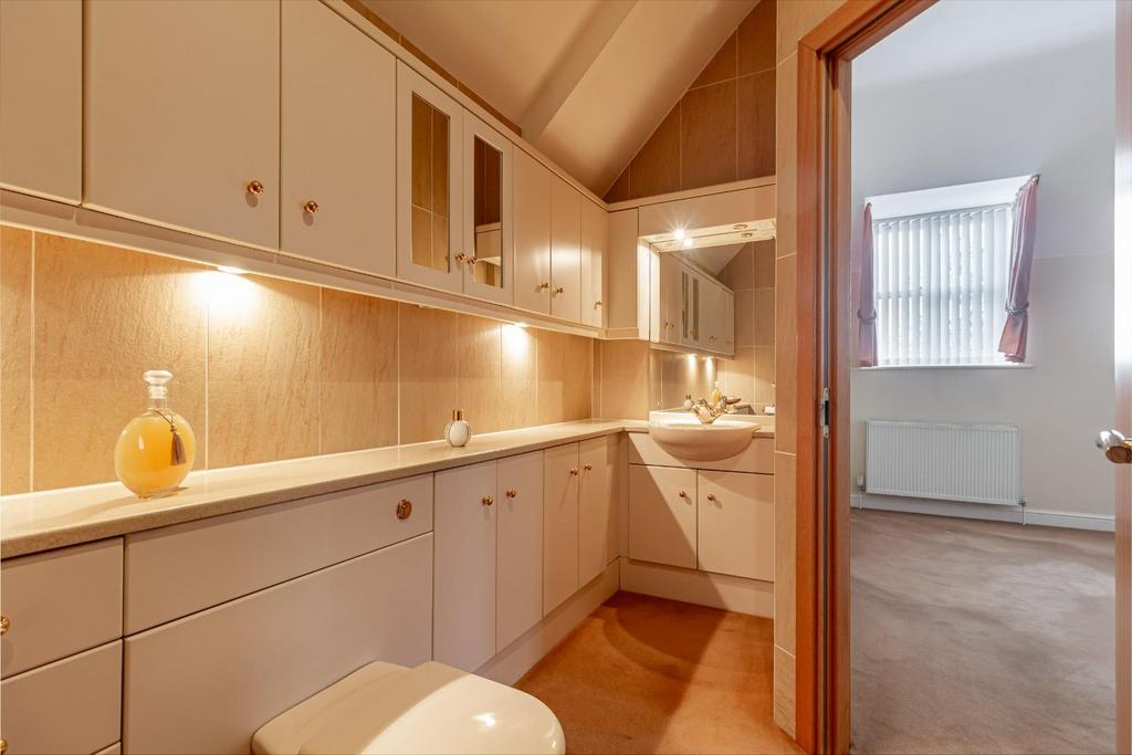Ensuite-2.jpg