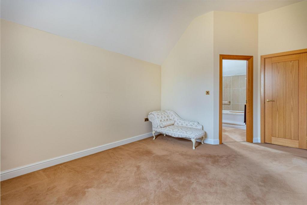 Bedroom-2-2.jpg