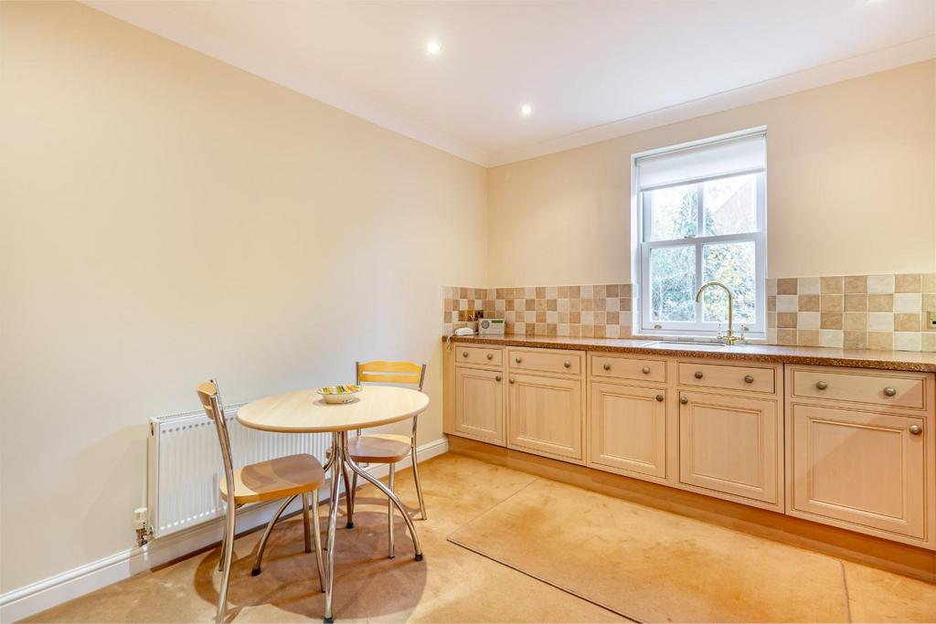 Kitchen-4.jpg