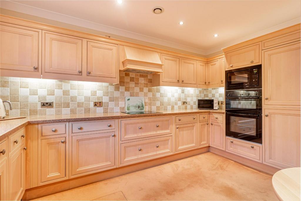 Kitchen-3.jpg
