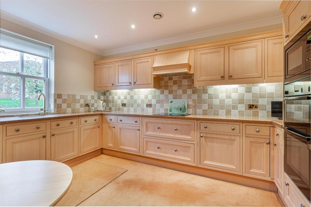 Kitchen-2.jpg