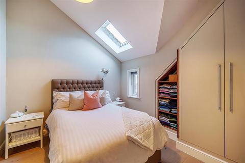 11b Hatherley Road, Sidcup, DA14 4BH
