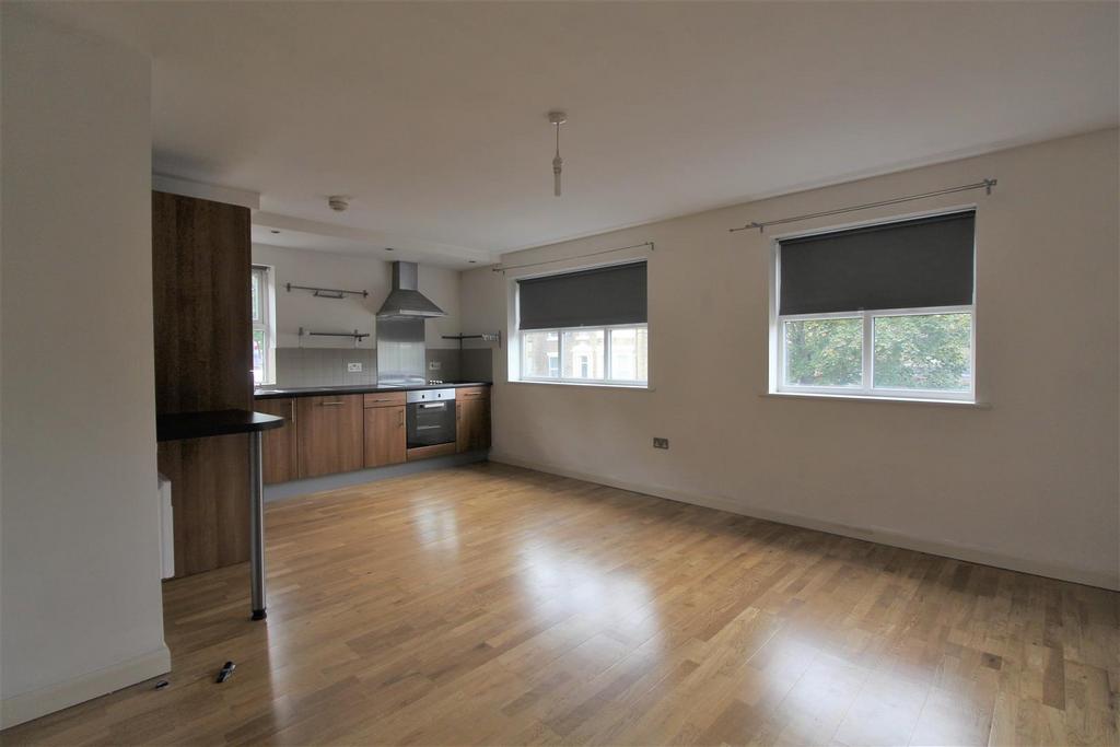 Free School Lane, Halifax 2 bed apartment £575 pcm (£133 pw)