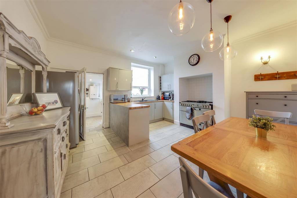 Holme Bank, Rawtenstall, Rossendale 3 bed terraced house for sale £