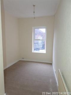 2 bedroom house to rent, Dorning Street, Leigh