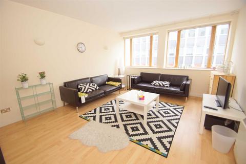 2 bedroom apartment to rent, 15 South Parade, Leeds