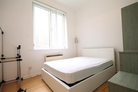 2 bedroom apartment to rent, St Andrew's Street, City Centre