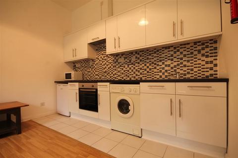 2 bedroom apartment to rent, St Andrew's Street, City Centre