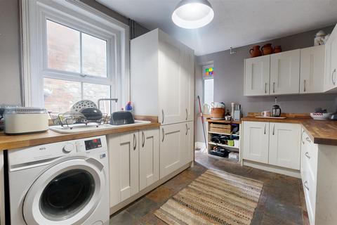 2 bedroom terraced house for sale, Chiswell, Portland